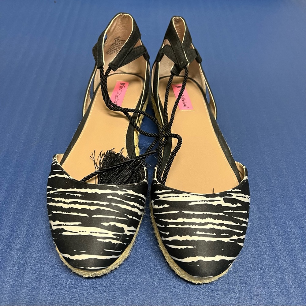 Betsey Johnson Womens Hazyl Espadrille Shoes Black Ankle Strap 8.5